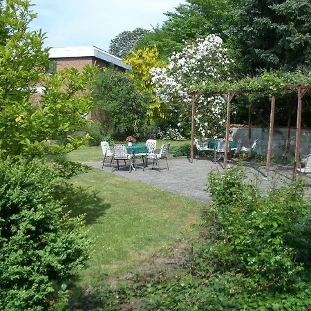 Haus-maria Бад-Зальцшлирф