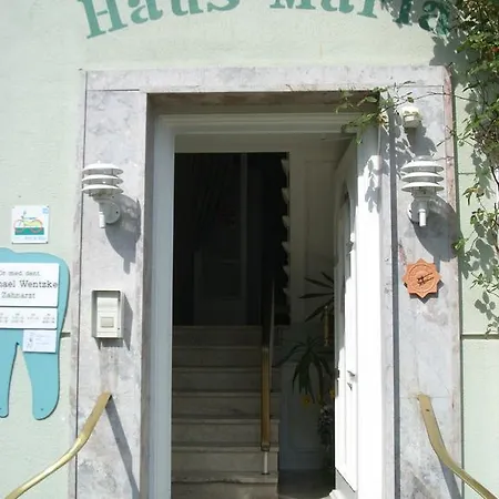 Гостевой дом Haus-maria Бад-Зальцшлирф
